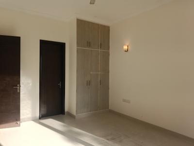 Bedroom Image of 3000 Sq.ft 3.5 BHK Builder Floor for rent in Unitech Cedar Crest, Sector 50 Gurgaon for Rs. 75000