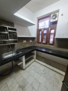 Kitchen Image of 1300 Sq.ft 3 BHK Builder Floor for rent in Model Town New Delhi for Rs. 30000