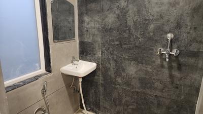 Bathroom Image of 500 Sq.ft 1 RK Apartment / Flat for rent in Ghat Ki Guni Jaipur for Rs. 15000