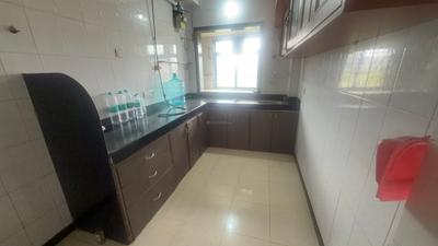 Kitchen Image of 900 Sq.ft 2 BHK Apartment / Flat for rent in Gayatri Darshan, Kandivali East Mumbai for Rs. 55000