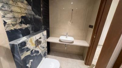 Image of 800 Sq.ft 2 BHK Apartment / Flat for sale in Santacruz West, Mumbai for Rs. 46500000