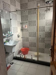 Bathroom Image of 1000 Sq.ft 1 BHK Builder Floor for rent in Sector 15 Panchkula for Rs. 17000