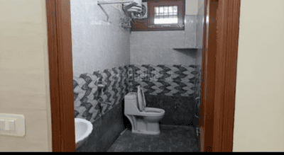 Lawi Khurd Bathroom 1