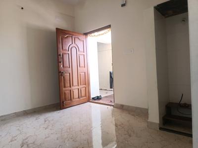 Living Room Image of 650 Sq.ft 2 BHK Builder Floor for rent in Hebbal Bengaluru for Rs. 20000