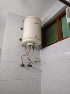 Bathroom Image of 1620 Sq.ft 5 BHK Duplex for sale in Sector 61 Noida for Rs. 60000000