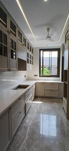 Kitchen Image of 2100 Sq.ft 3 BHK Builder Floor for sale in Defence Colony New Delhi for Rs. 120000000