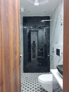 Common Bathroom Image of 1000 Sq.ft 2 BHK Builder Floor for sale in Kirti Nagar New Delhi for Rs. 12000000