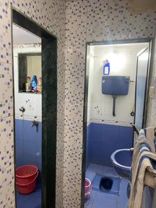 Bathroom Image of sharing room in Malad West, Mumbai