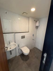 Bathroom Image of 880 Sq.ft 2 BHK Apartment / Flat for sale in Lodha Amara, Kolshet Thane for Rs. 14800000
