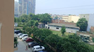 Image of 1505 Sq.ft 3 BHK Apartment / Flat for sale in Mahagun Mascot, Crossings Republik, Ghaziabad for Rs. 12000000