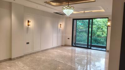 Living Room Image of 4500 Sq.ft 4 BHK Builder Floor for sale in Kailash Colony New Delhi for Rs. 155000000