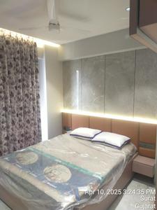 Bedroom Image of 2210 Sq.ft 3 BHK Apartment / Flat for rent in Prestige Oliva Pride, Bhimrad Surat for Rs. 58000
