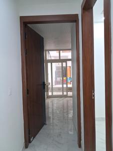 Passage Image of 1350 Sq.ft 3 BHK Apartment / Flat for sale in Sector 72 Noida for Rs. 5200000