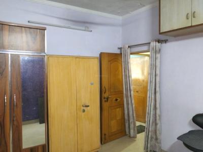 Bedroom Image of 990 Sq.ft 2 BHK Apartment / Flat for sale in Vikaspuri New Delhi for Rs. 7500000