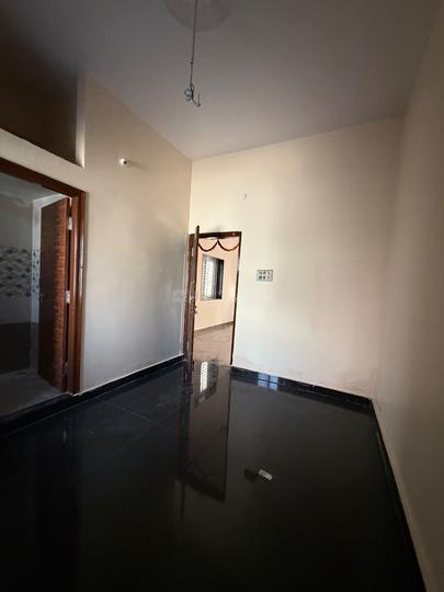 Bala Ramu Nilayam Bedroom 1