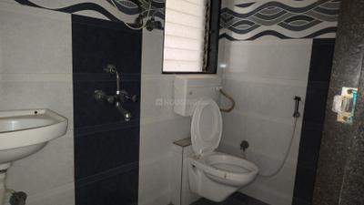 Eric Star Height Bathroom Two 4