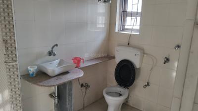 Image of 750 Sq.ft 2 BHK Apartment / Flat for sale in Golf Green, Kolkata for Rs. 3350000