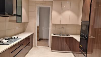 Kitchen Image of 5400 Sq.ft 4 BHK Builder Floor for rent in Maharani Bagh New Delhi for Rs. 450000