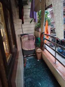 Balcony Image of 810 Sq.ft 2 BHK Builder Floor for sale in Krishna Nagar New Delhi for Rs. 6900000