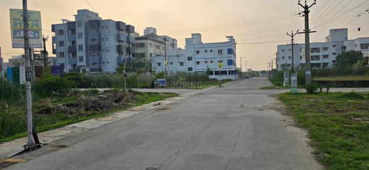 Karapakkam Main Image 1