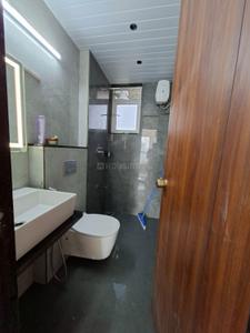 Bathroom Image of 1750 Sq.ft 3 BHK Apartment / Flat for sale in Kamdhenu Vogue, Sanpada Navi Mumbai for Rs. 42500000