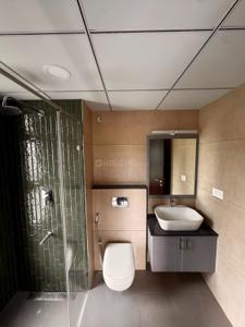Bathroom Image of 2200 Sq.ft 3 BHK Apartment / Flat for rent in Raja Annamalai Puram Chennai for Rs. 200000