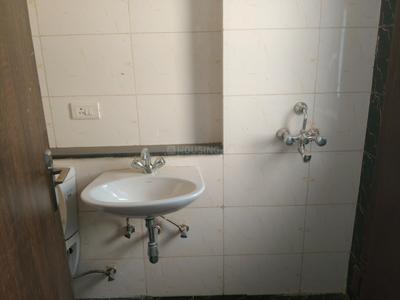 Bathroom Image of 950 Sq.ft 3 BHK Apartment / Flat for sale in BPTP Park Elite Premium, Sector 84 Faridabad for Rs. 8850000