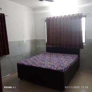Bedroom Image of 3900 Sq.ft 4 BHK Apartment / Flat for rent in Union Residency, Piplod Surat for Rs. 70000