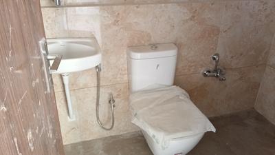 Image of 1650 Sq.ft 3 BHK Apartment / Flat for rent in Roland Western Sparsh, Vaishno Devi Circle, Ahmedabad for Rs. 20000