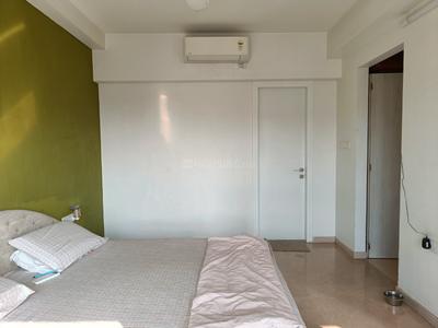 Bedroom Image of 2450 Sq.ft 4 BHK Apartment / Flat for sale in Godrej The Trees Phase 2, Vikhroli East Mumbai for Rs. 107500000
