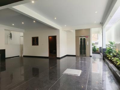 Car Garage Image of 5100 Sq.ft 5 BHK Independent House for sale in Jakkur Bengaluru for Rs. 47000000