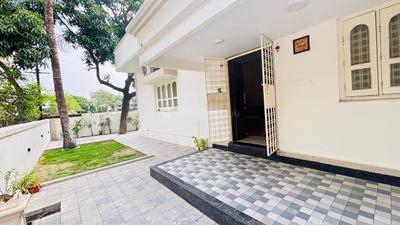 Balcony Image of 3400 Sq.ft 3 BHK Independent House for sale in Surve Nagar Nagpur for Rs. 27000000