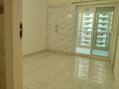Bedroom Image of 900 Sq.ft 3 BHK Apartment / Flat for rent in Gaurs Siddhartham, Siddharth Vihar Ghaziabad for Rs. 24000