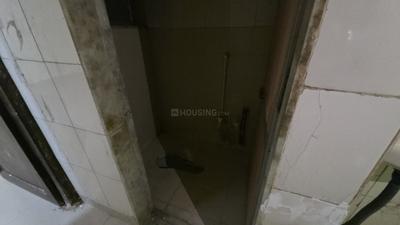Shruti Garden Bathroom 3