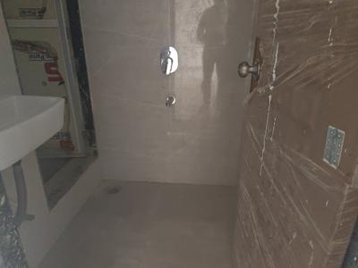 Bathroom Image of 725 Sq.ft 1 BHK Apartment / Flat for rent in Triveni Heights, Ulwe Navi Mumbai for Rs. 21000