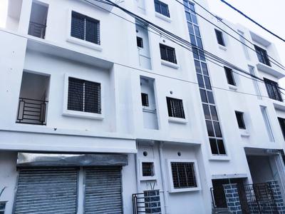 Image of 700 Sq.ft 2 BHK Apartment / Flat for sale in Paschim Putiary, Kolkata for Rs. 2400000