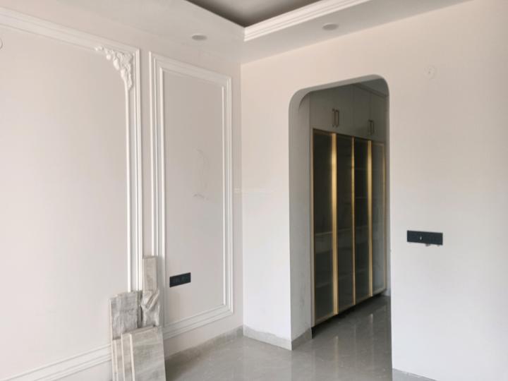 V apartment Bedroom One 1