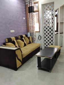 Bedroom Image of 650 Sq.ft 2 BHK Builder Floor for rent in Sector 7 Rohini New Delhi for Rs. 26000