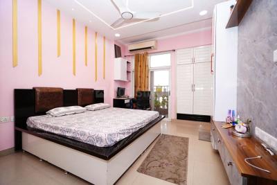Bedroom Image of 1639 Sq.ft 3 BHK Apartment / Flat for sale in Amrapali Sapphire, Sector 45 Noida for Rs. 19800000