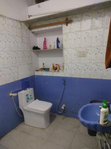 Bathroom Image of 750 Sq.ft 2 BHK Builder Floor for rent in Pratap Nagar Jaipur for Rs. 14000