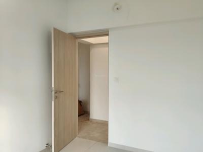Bedroom Image of 750 Sq.ft 2 BHK Apartment / Flat for rent in The Atmosphere O2, Mulund West Mumbai for Rs. 56999