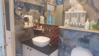 Bathroom Image of 2750 Sq.ft 3.5 BHK Apartment / Flat for sale in Bawadiya Kalan Bhopal for Rs. 27500000