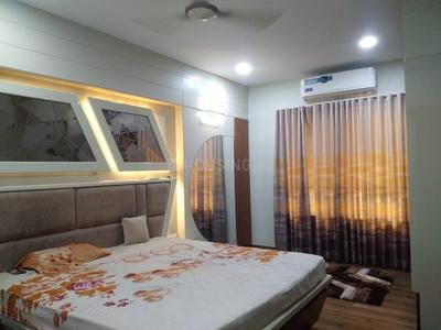 Bedroom Image of 2100 Sq.ft 4 BHK Apartment / Flat for rent in New Alkapuri Vadodara for Rs. 55000