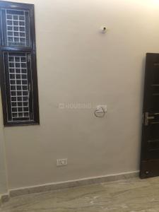 Bedroom Image of 900 Sq.ft 2 BHK Builder Floor for rent in Ramesh Nagar New Delhi for Rs. 27000