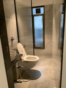 Bathroom Image of 720 Sq.ft 1 BHK Apartment / Flat for sale in Chembur Mumbai for Rs. 15000000