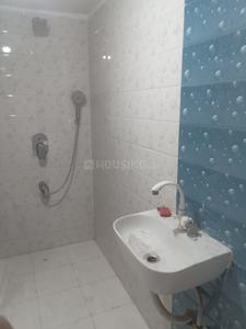 Bathroom Image of 1150 Sq.ft 2 BHK Independent House for rent in Unique Executive Heights, Rander Surat for Rs. 25000