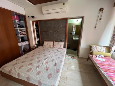 Bedroom Image of 2559 Sq.ft 4 BHK Apartment / Flat for sale in Sun Skypark, Ambli Ahmedabad for Rs. 25000000