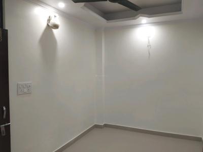 Living Room Image of 450 Sq.ft 2 BHK Apartment / Flat for rent in Mandawali New Delhi for Rs. 15500