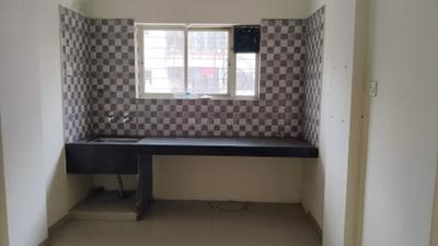 Kitchen Image of 900 Sq.ft 2 BHK Apartment / Flat for rent in Katraj Pune for Rs. 20000