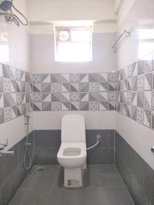 Common Bathroom Image of 1500 Sq.ft 3 BHK Apartment / Flat for rent in Electronic City Bengaluru for Rs. 28000